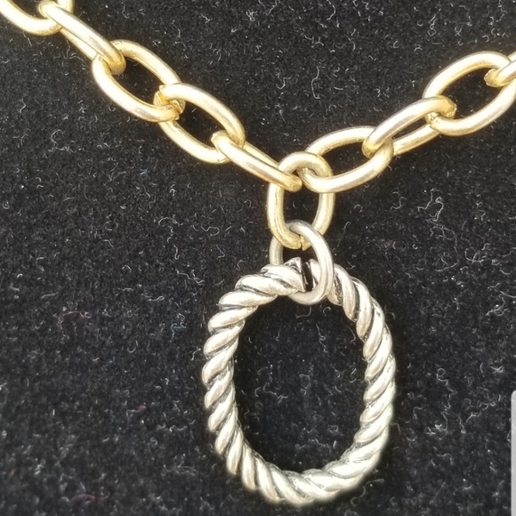 DESIGNER INSPIRED SILVERTONED & GOLDTONED FASHION NECKLACE - Picture 4 of 5